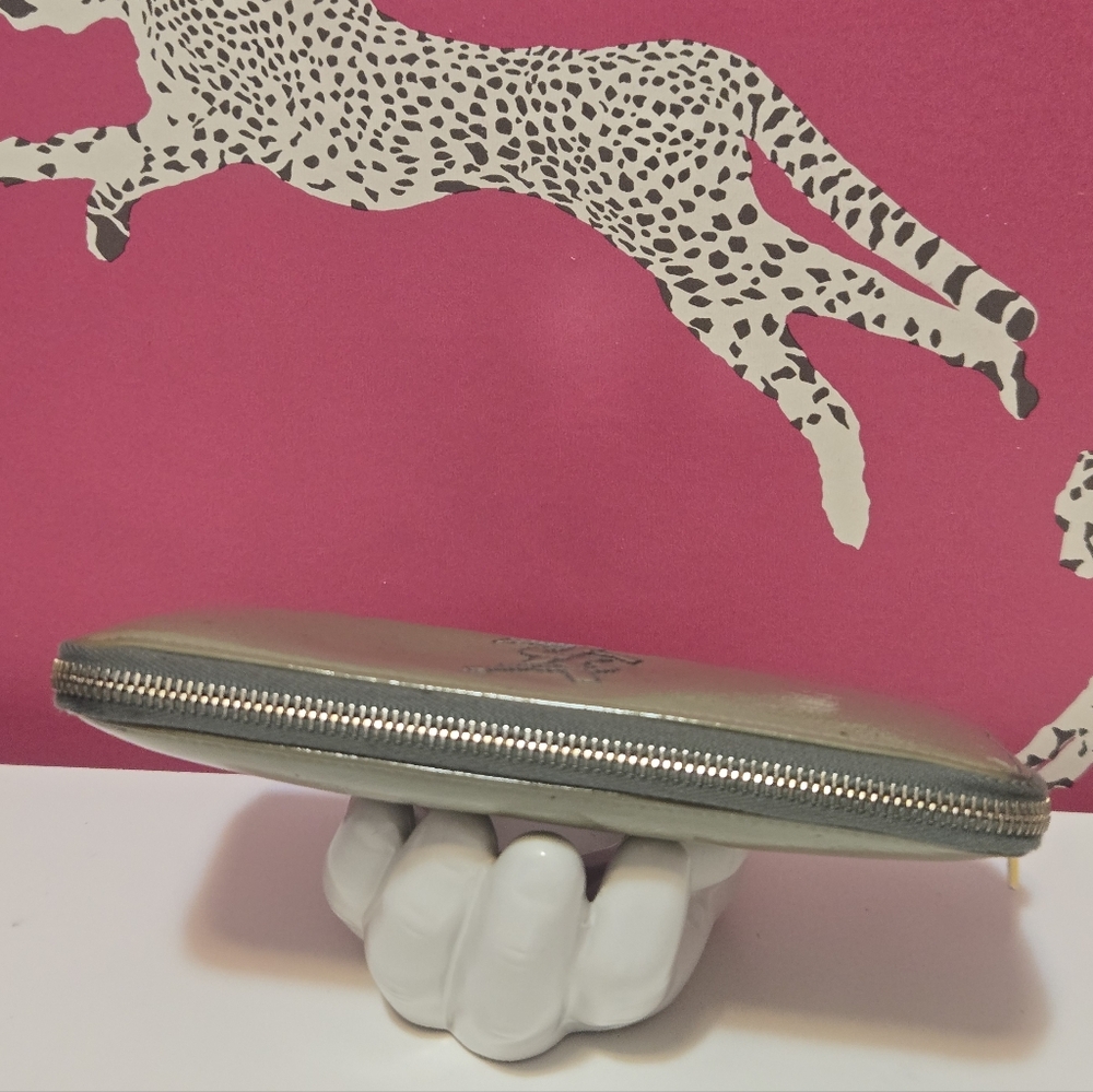 GUC Yves Saint Laurent Olive Green Patent Leather Ziparound Continental Wallet - Picture 6 of 15